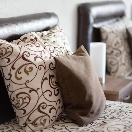 Centar Lux New * زرنيانين