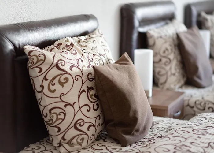 Centar Lux New * Ζρένιανιν